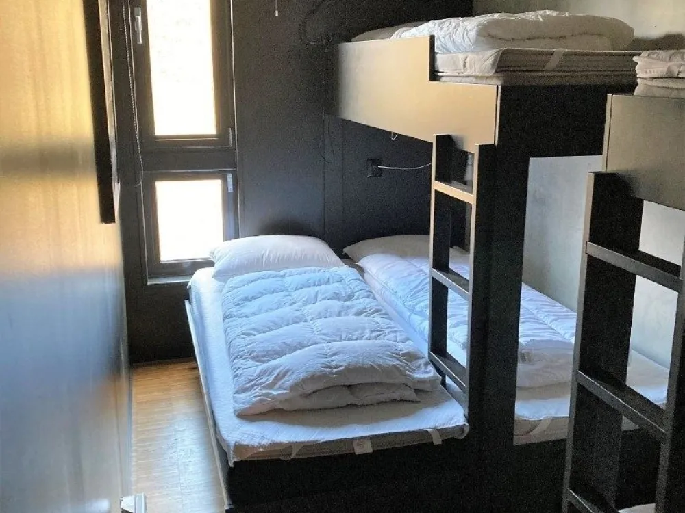 STUDIO H A302