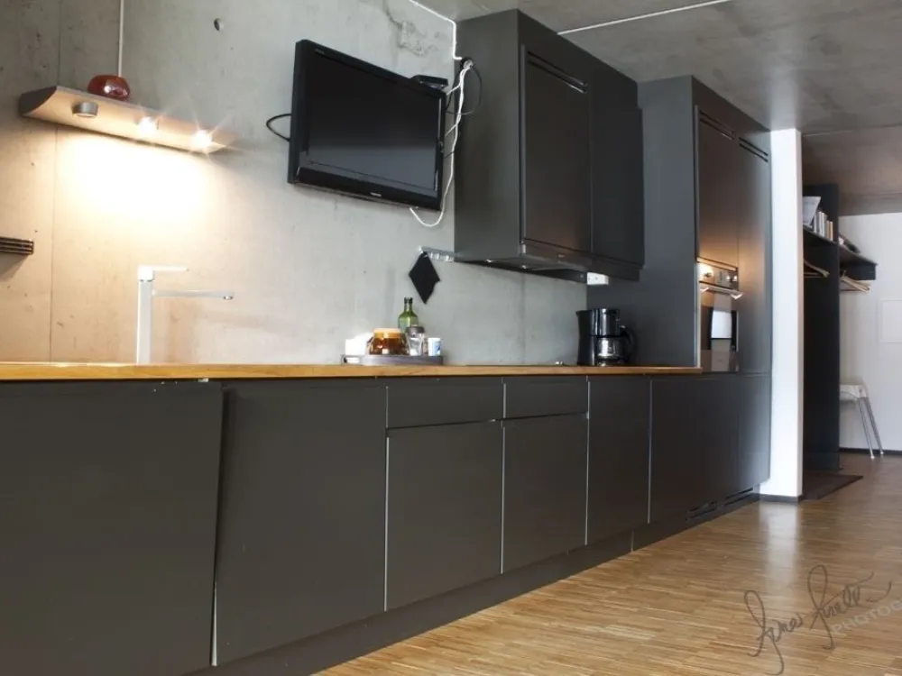 STUDIO H A307