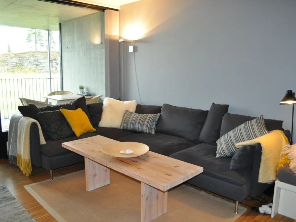 STUDIO H B101