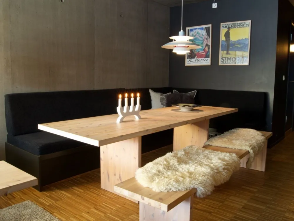 STUDIO H B300