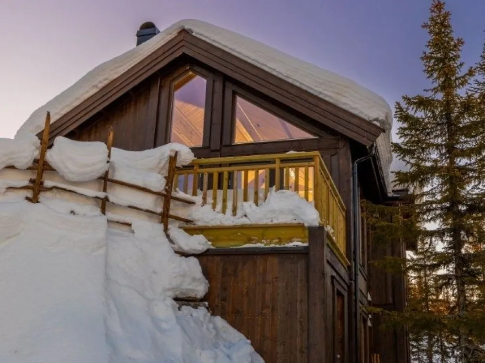KVITFJELL VARDEN LODGE