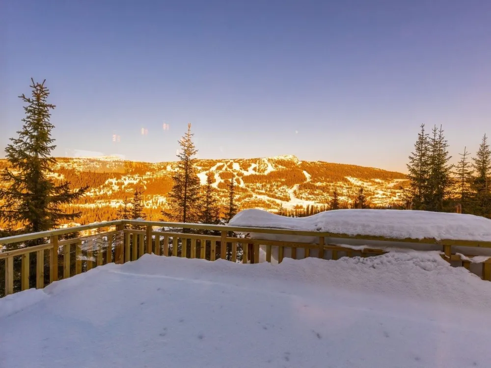 KVITFJELL VARDEN LODGE