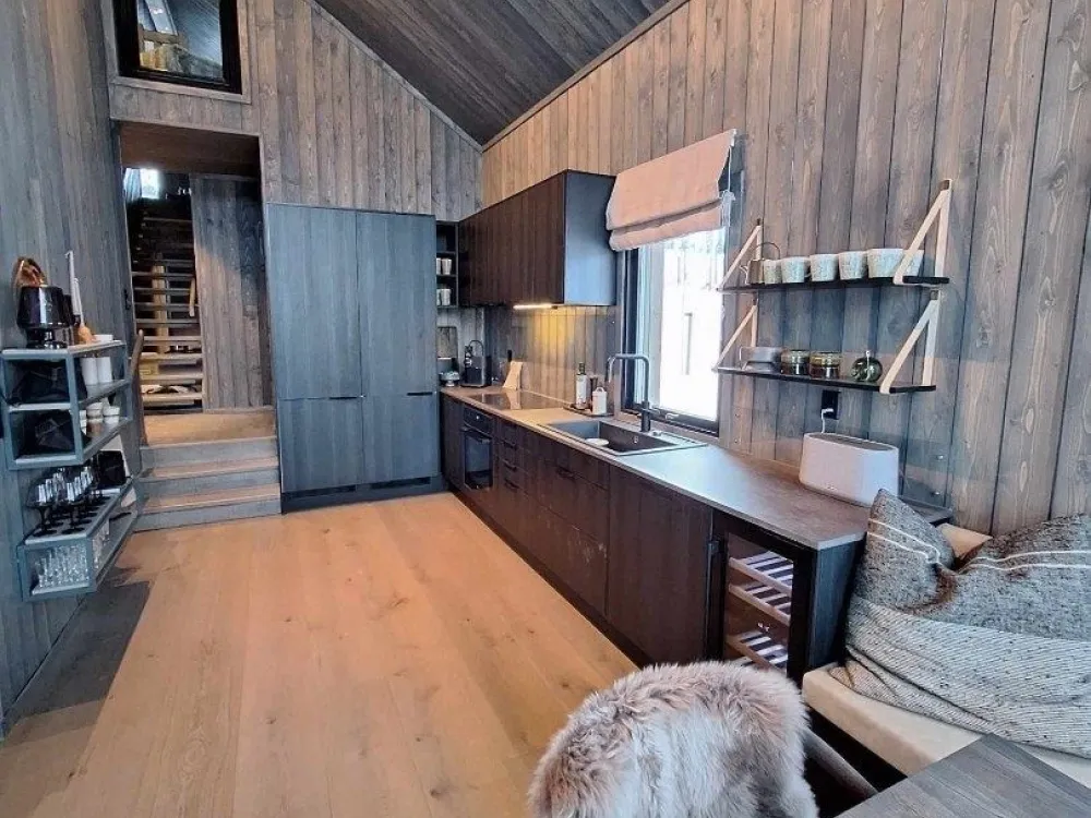 MYRSETERVEGEN 100