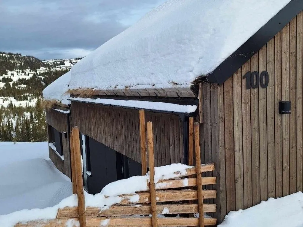MYRSETERVEGEN 100