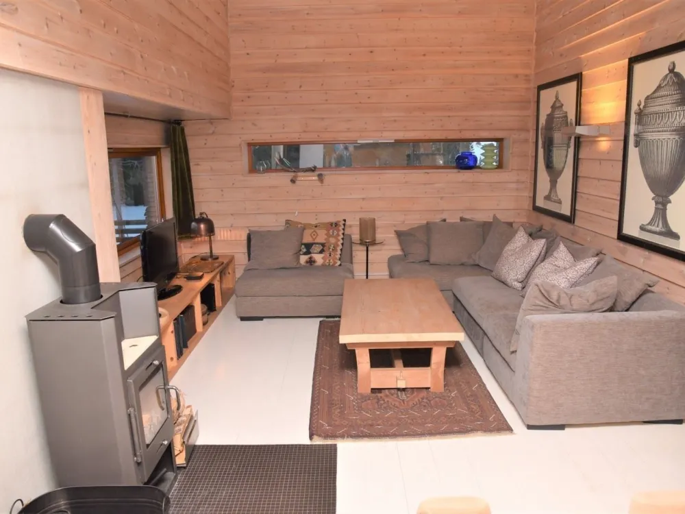 BASE CAMP 233