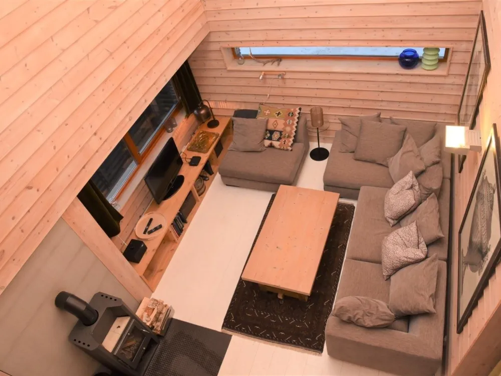 BASE CAMP 233