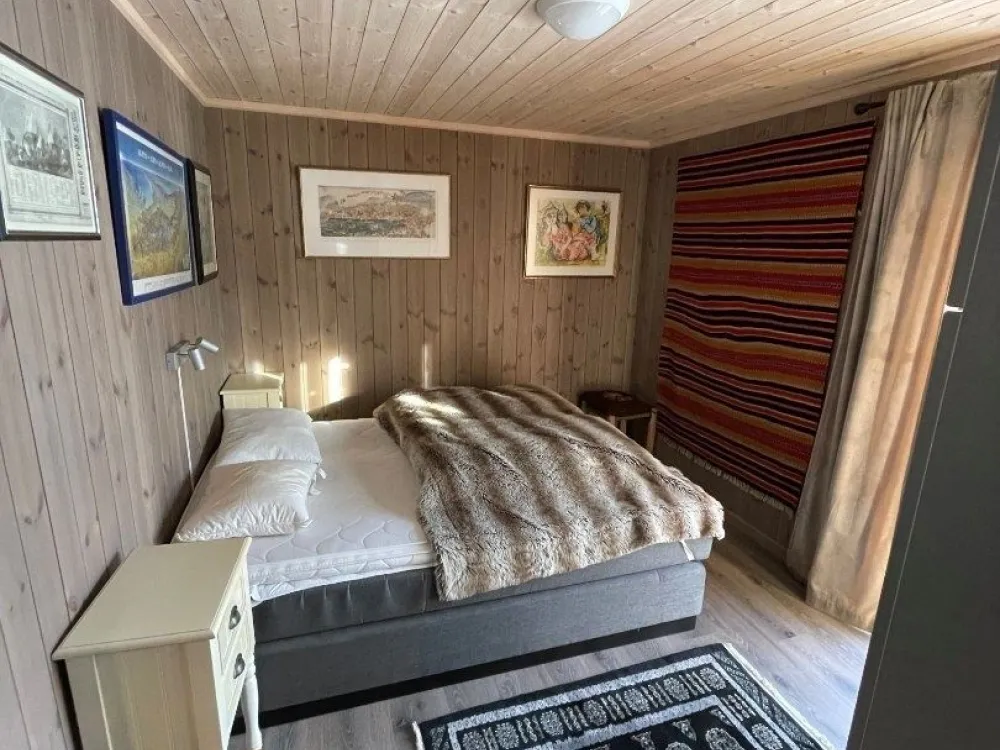 VARDEN 72