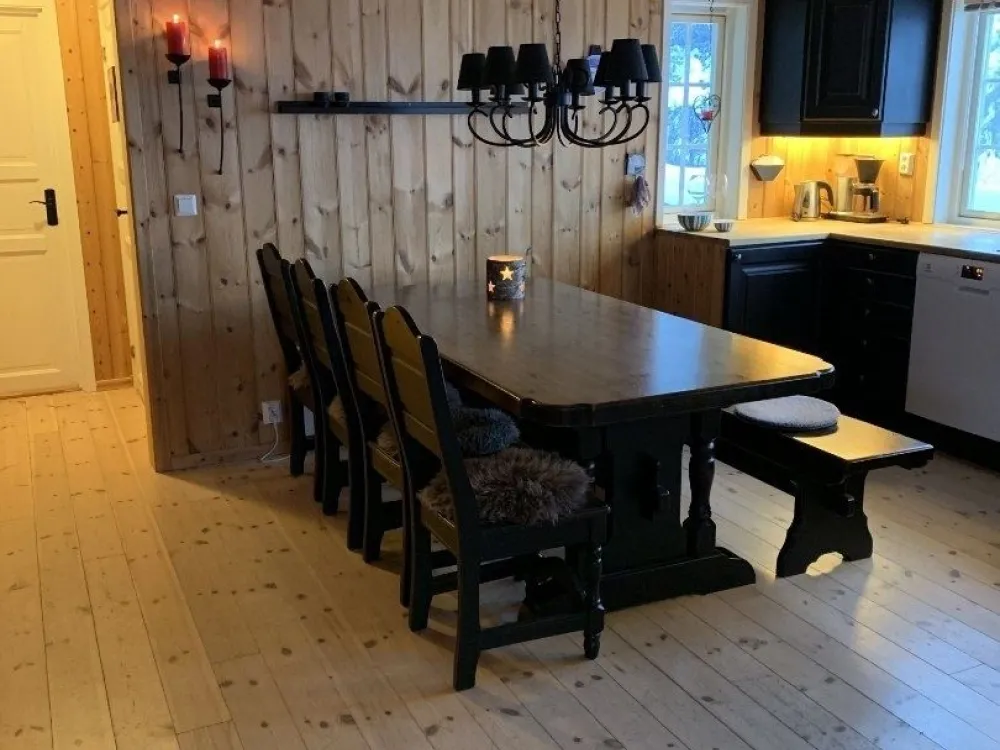BJØNNLISKARDET 13