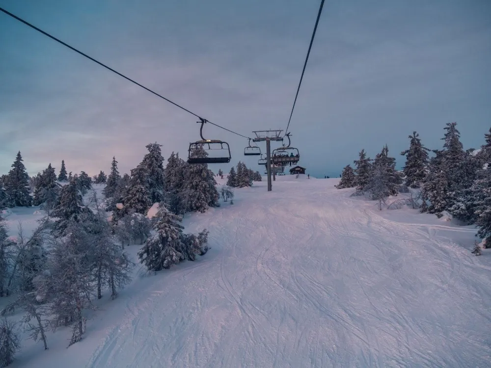 VARDEN FJELLANDSBY 206