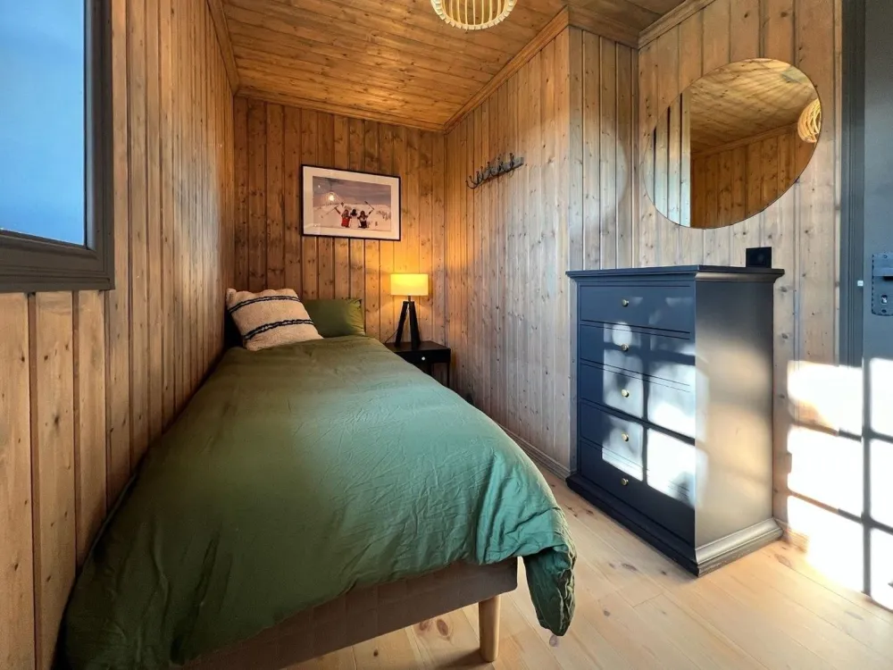 BJØNNLIA 24