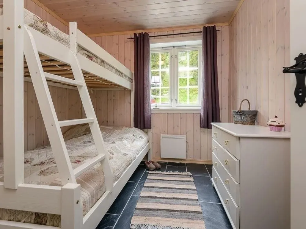 BJØNNLITJØNNVEGEN 33