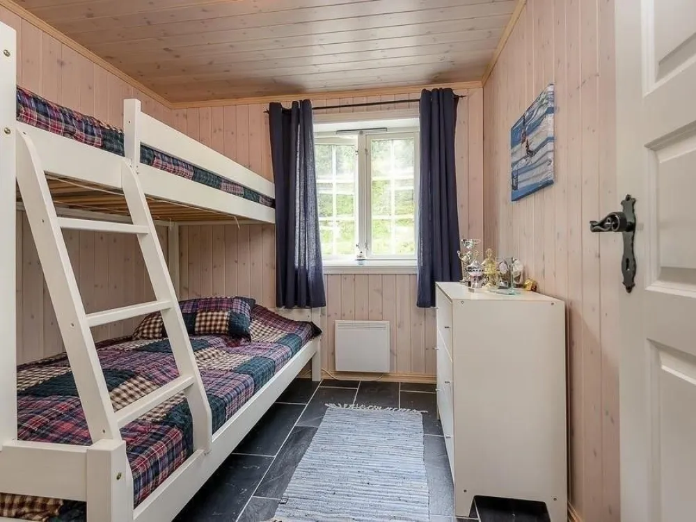 BJØNNLITJØNNVEGEN 33