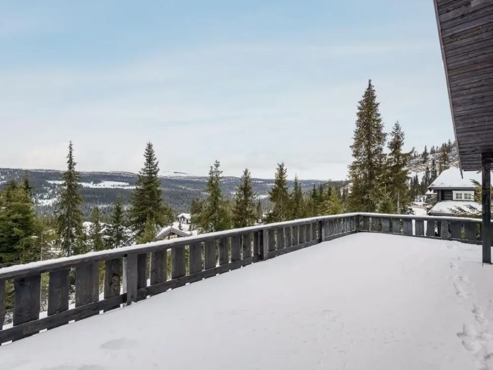 BJØNNLITJØNNVEGEN 33