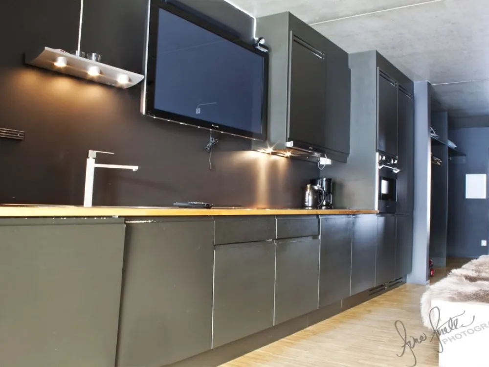 Studio H A302