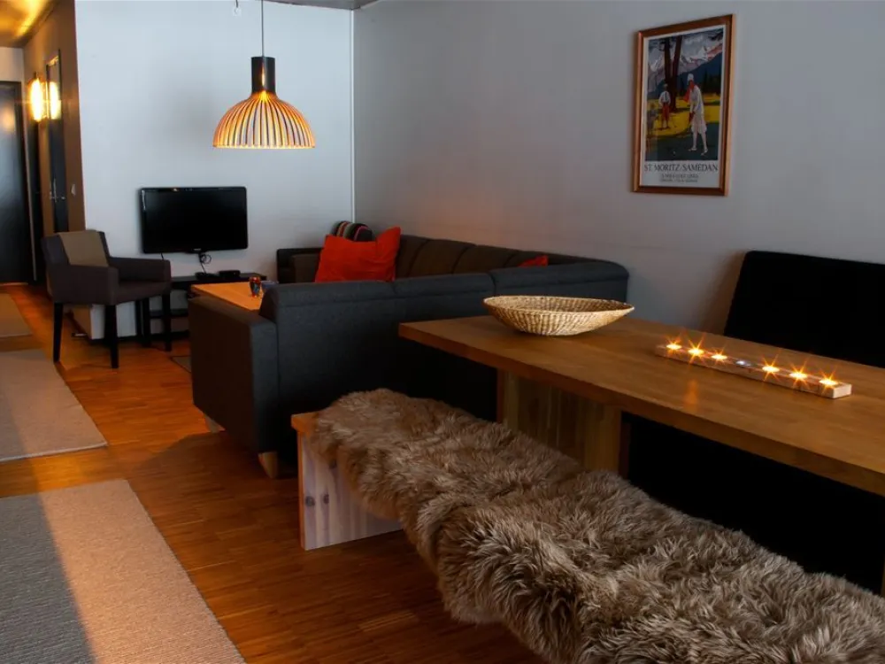 Studio H A105