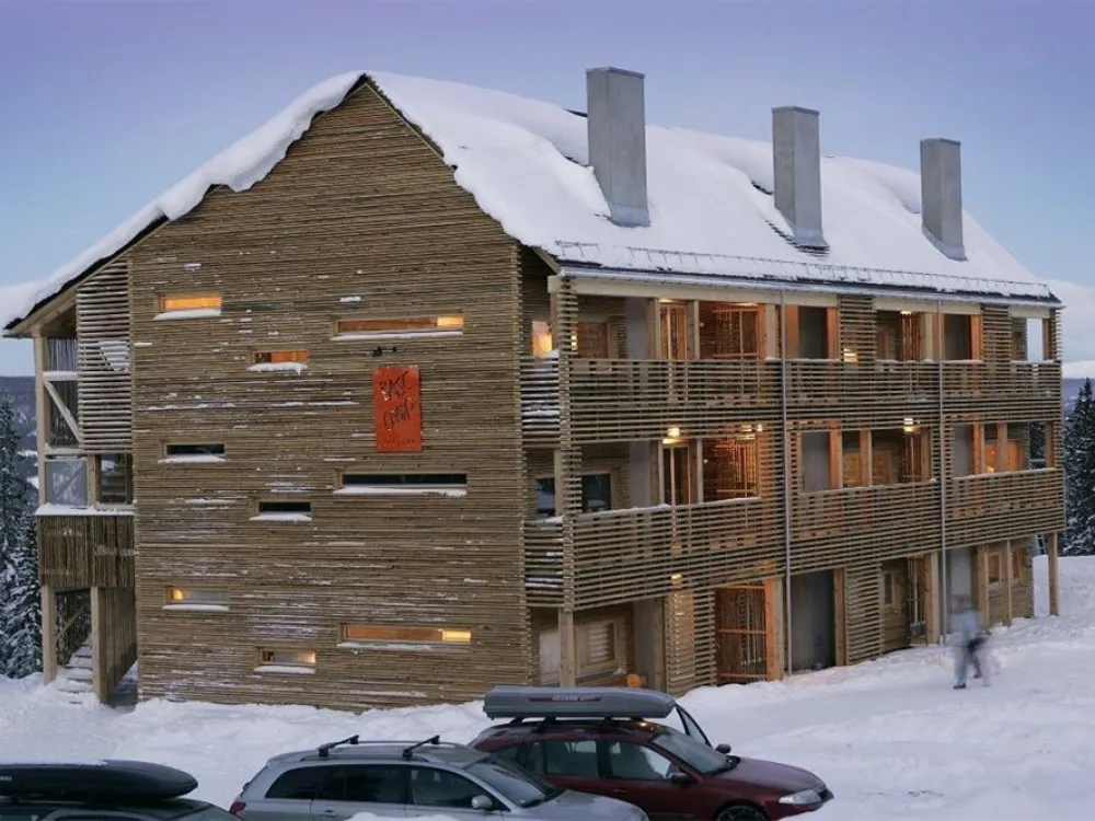 Basecamp 121