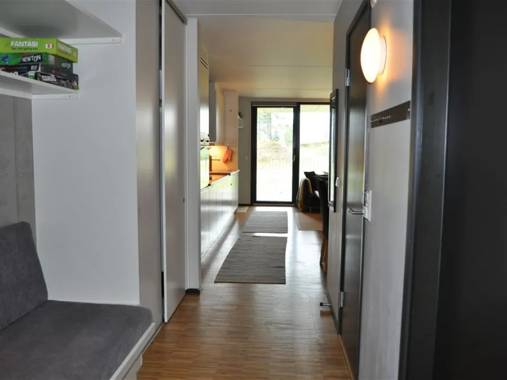 Studio H B101