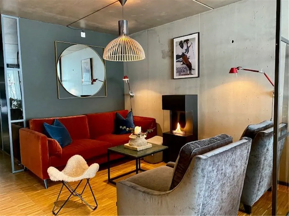Studio H A110
