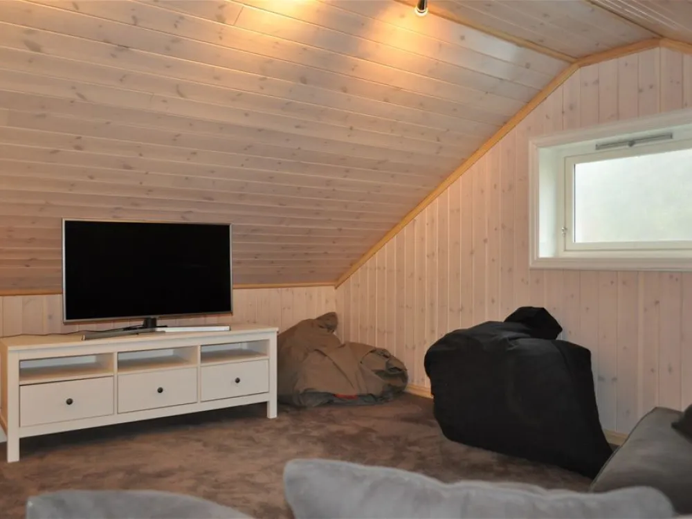 Bjönnlitjönnvegen 33
