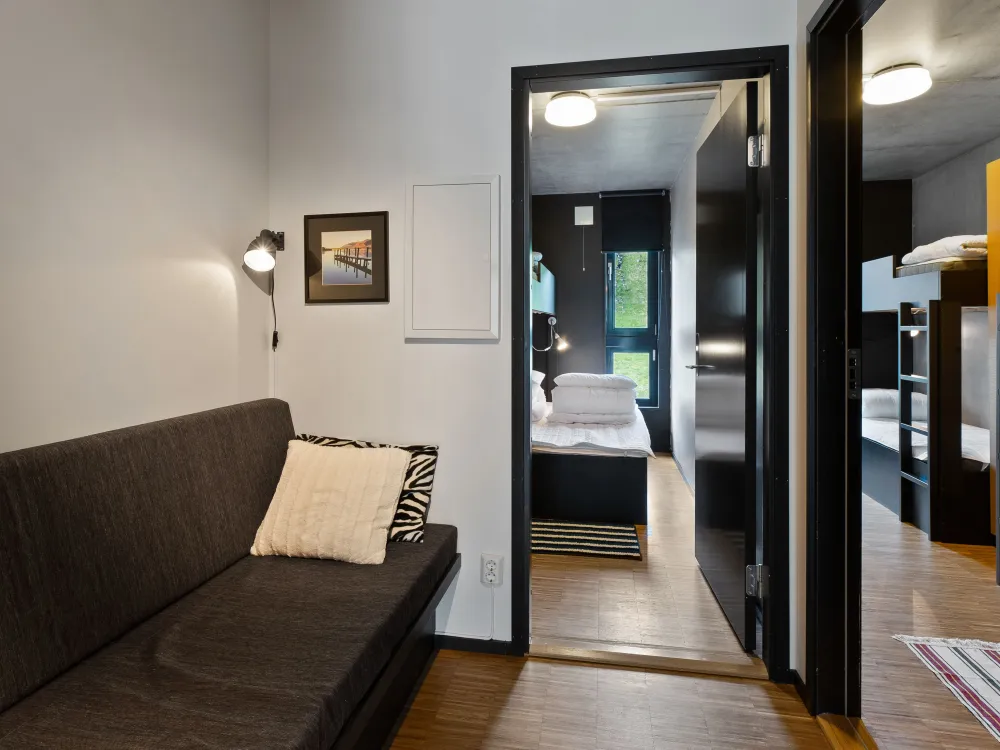 Studio H A202