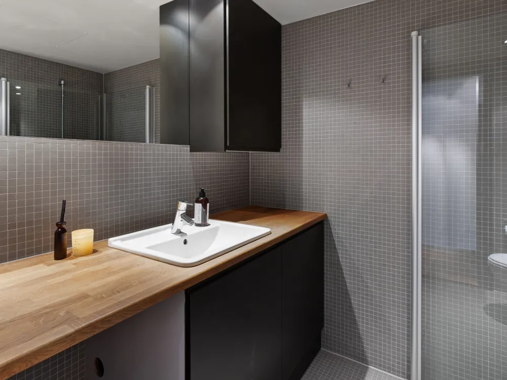 Studio H A202