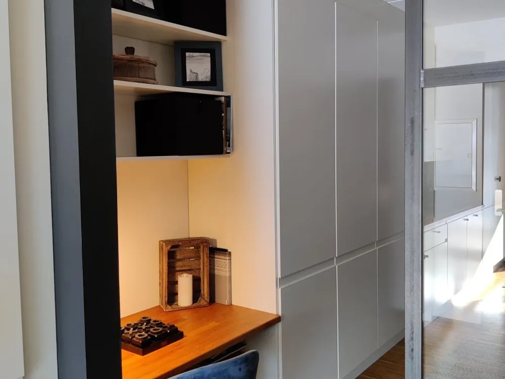 STUDIO H A209